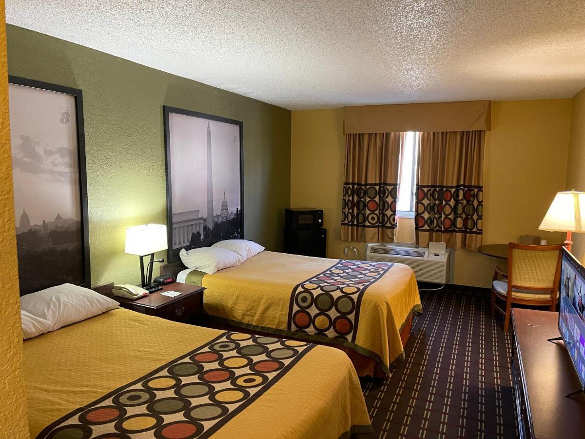 Super 8 By Wyndham Hancock Md Exterior foto